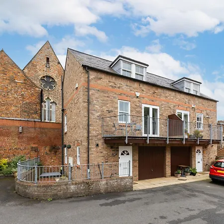 Micklegate House Modern Comfort In Historic Feriehus *