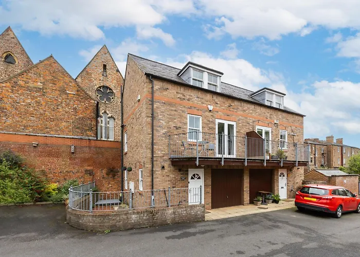 Micklegate House Modern Comfort In Historic Holiday home *
